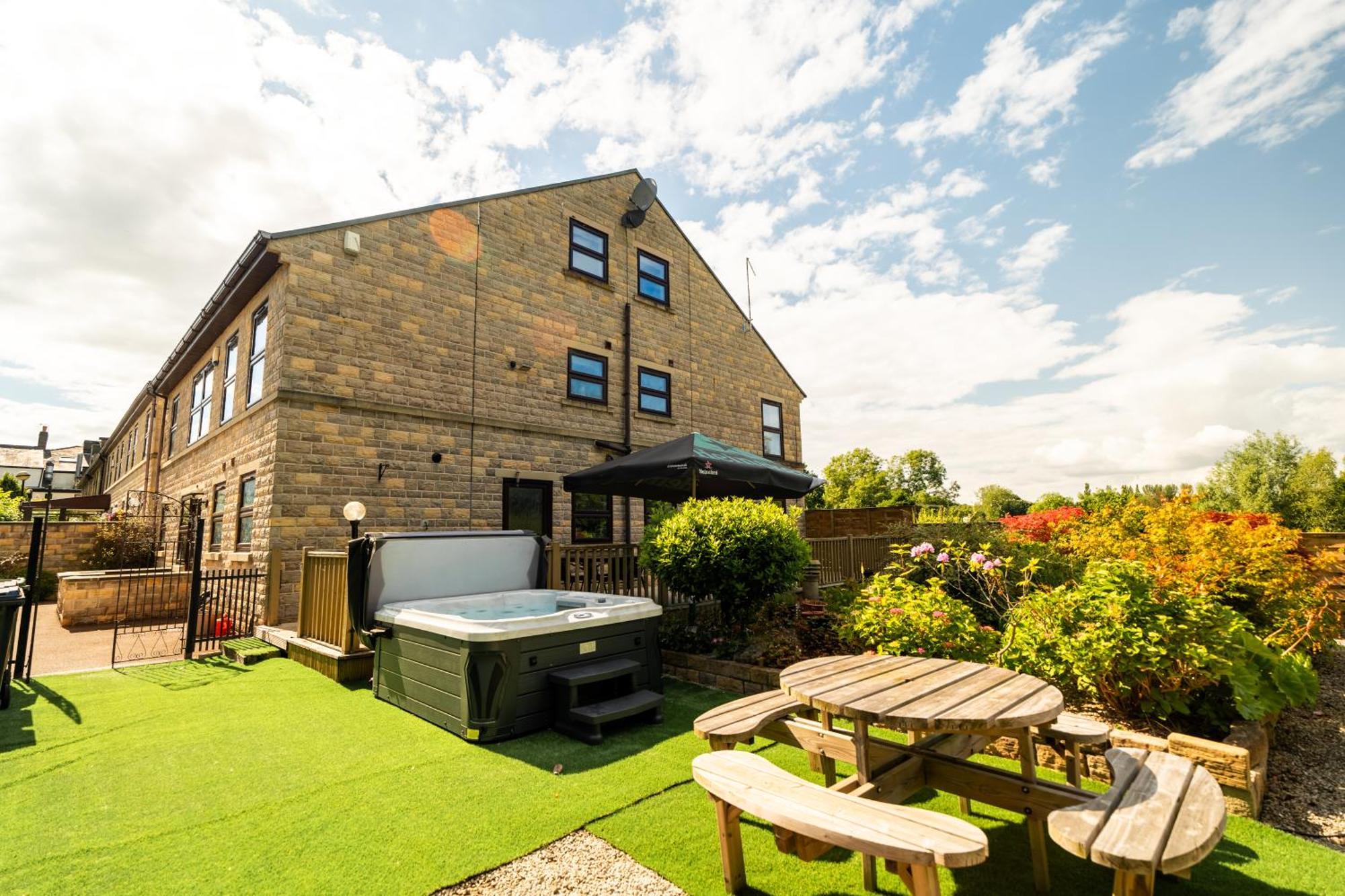 The House @ Sitwell Arms Hotel Renishaw Exterior photo
