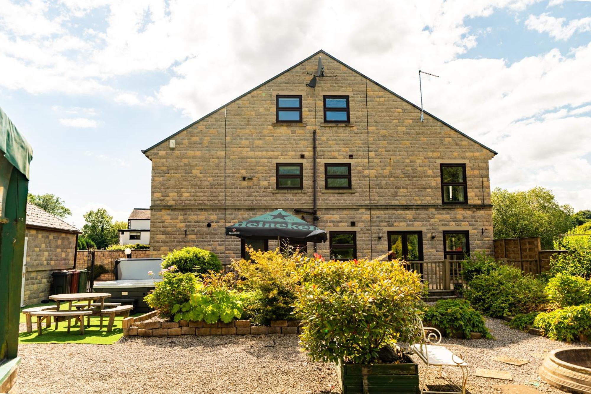 The House @ Sitwell Arms Hotel Renishaw Exterior photo